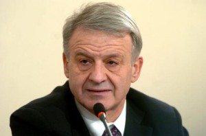 Rifuti, Ue: Clini ha fatto bene, ma la situazione resta critica