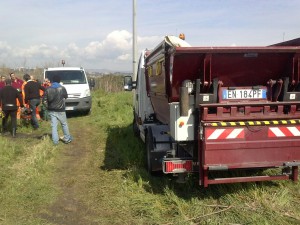 Via gli insediamenti abusivi di Villa Spada